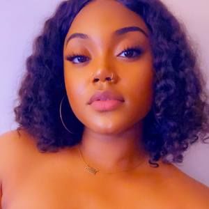 Meet your Posher, Pilar